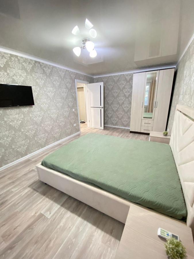 Vip квартира Центр Уралск Екстериор снимка