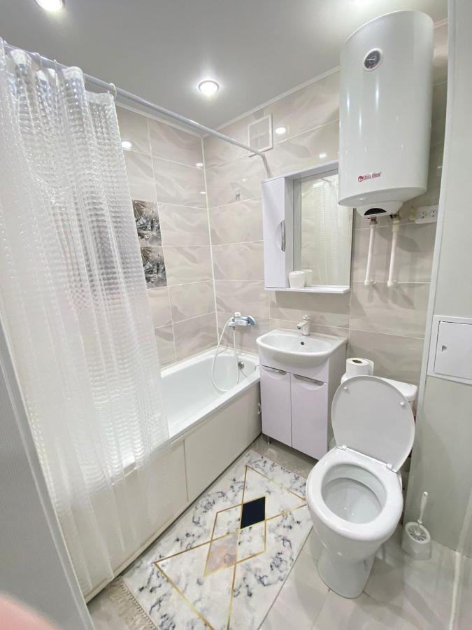 Vip квартира Центр Уралск Екстериор снимка