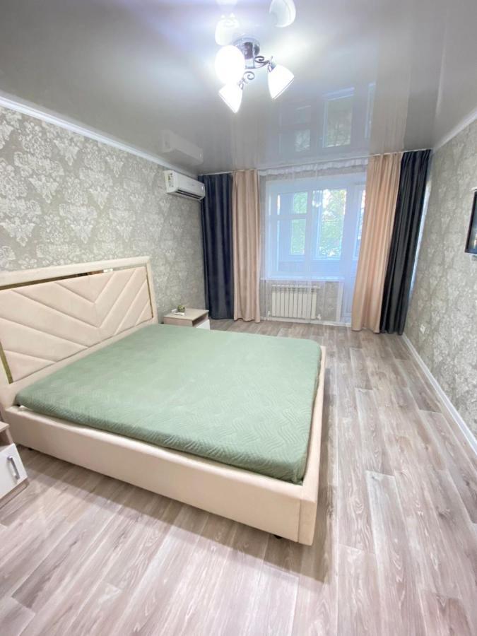 Vip квартира Центр Уралск Екстериор снимка