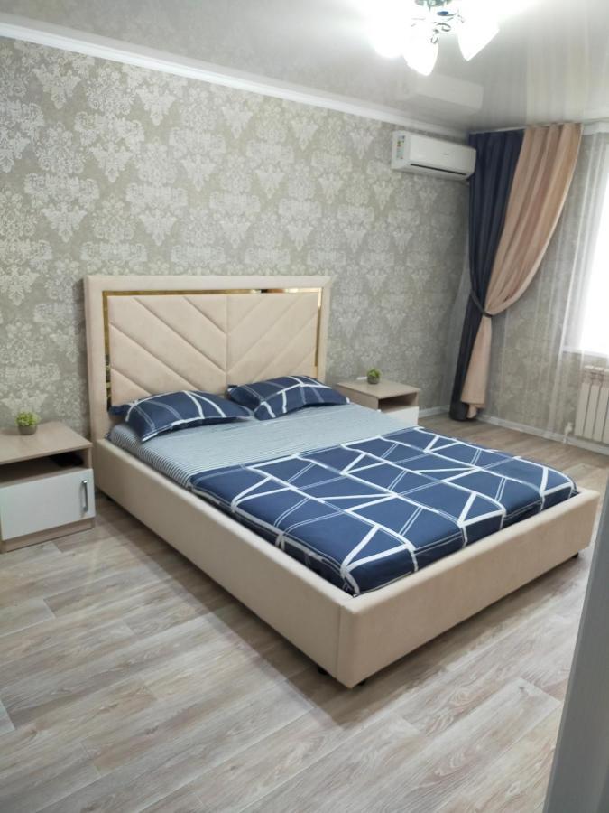 Vip квартира Центр Уралск Екстериор снимка